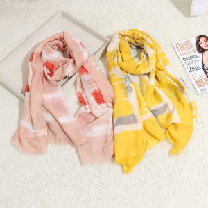 Gentle Contrast Color Spring and Autumn Scarf