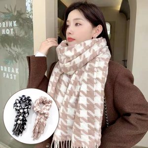 Elegant Houndstooth A/W Scarf